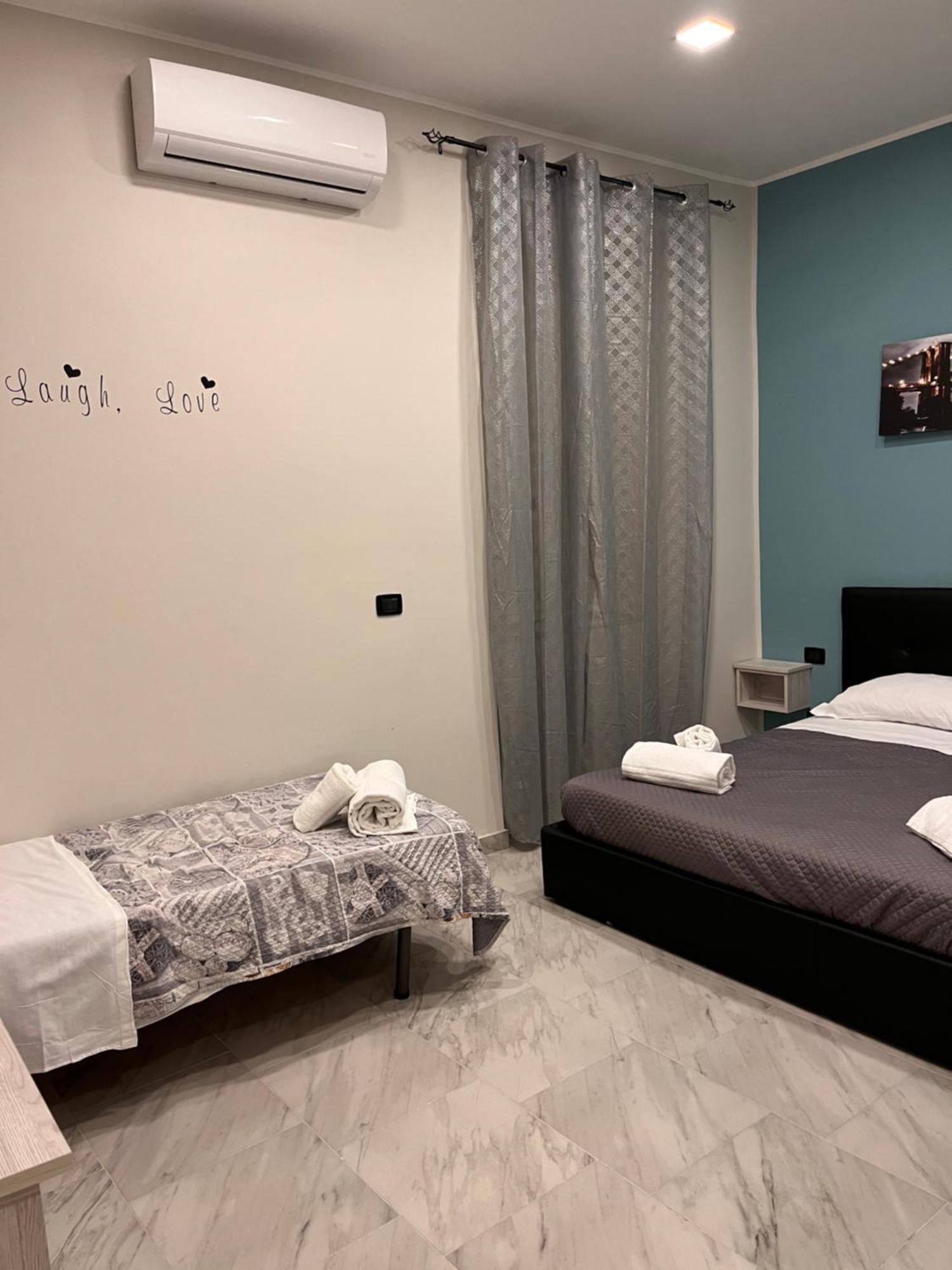 Oceania Hotels Napoli Nápoles Exterior foto