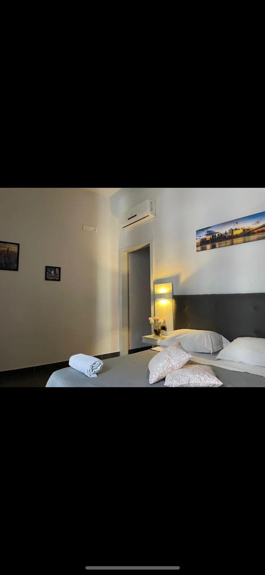 Oceania Hotels Napoli Nápoles Exterior foto